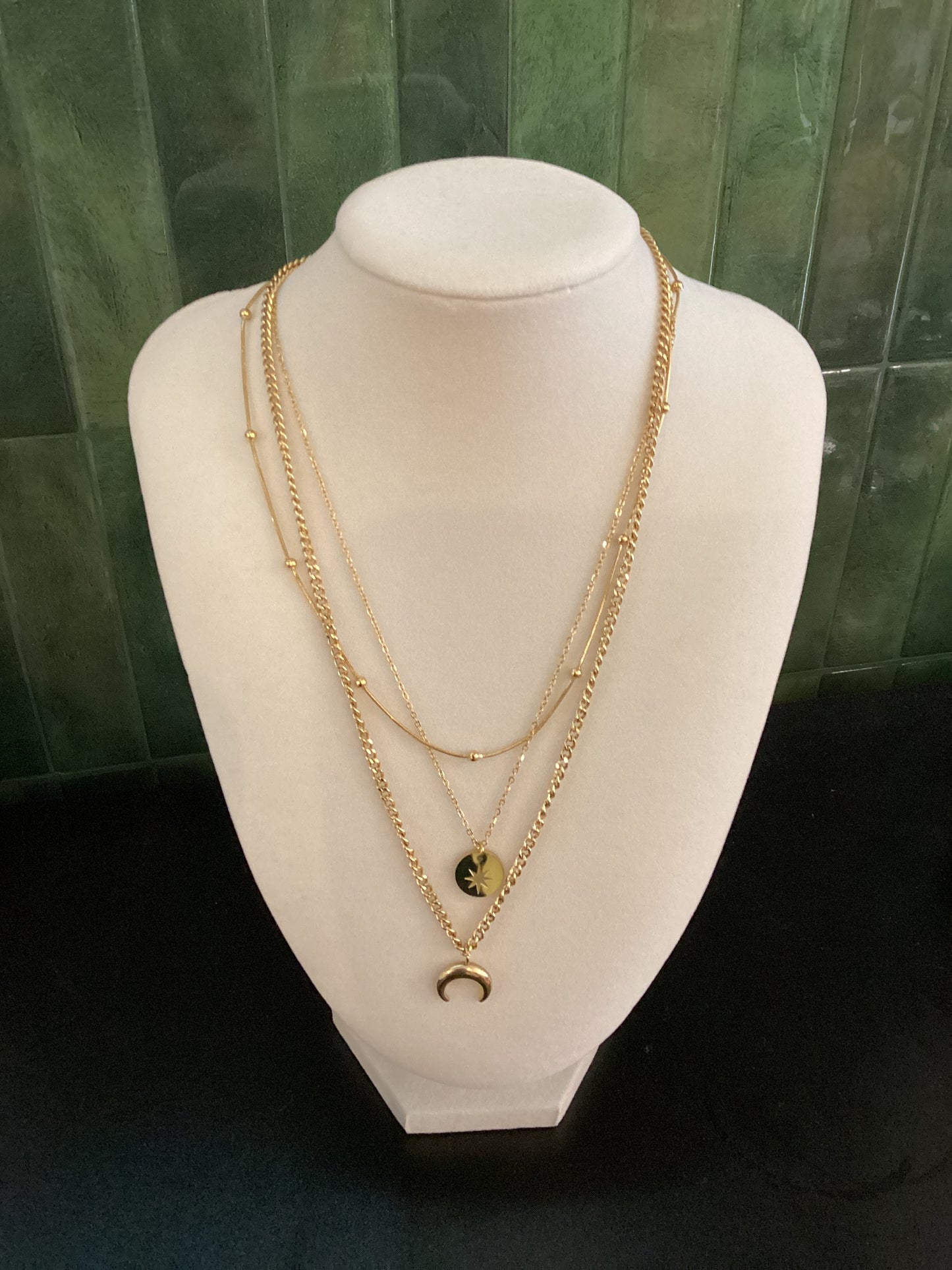 Lakely Layer Necklace