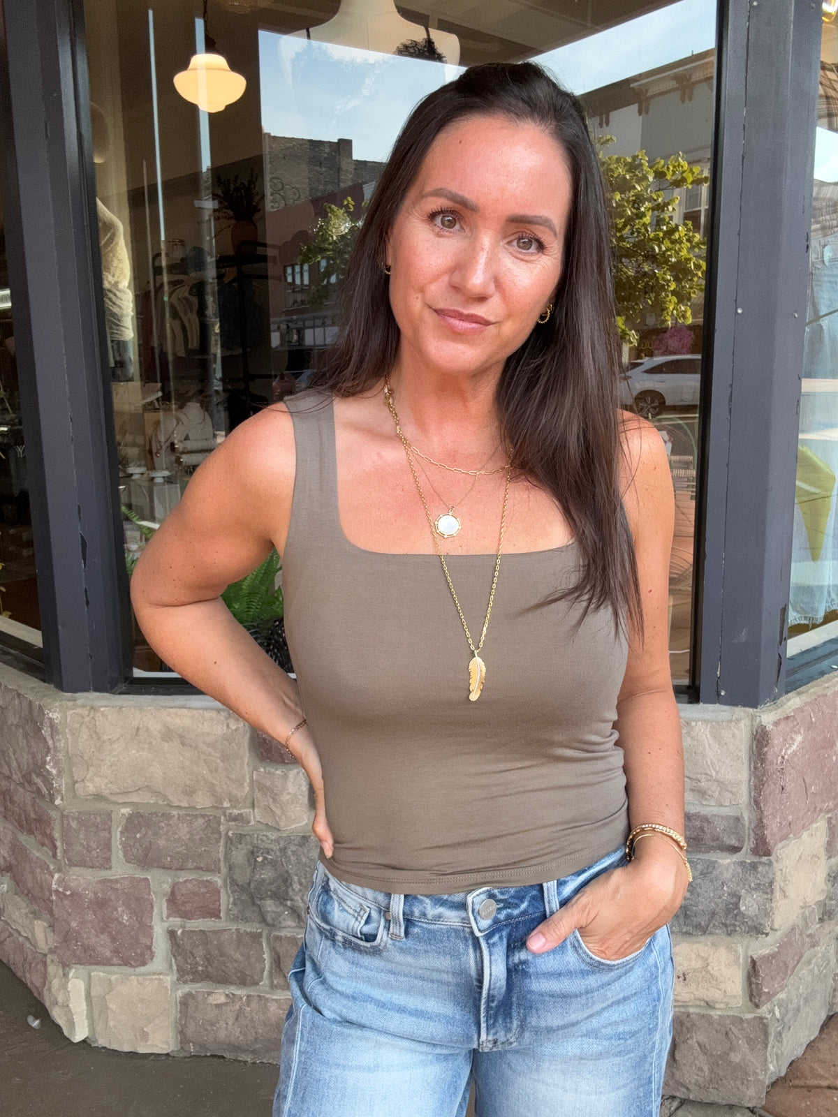 Saylor Square Neck Tank | Olive