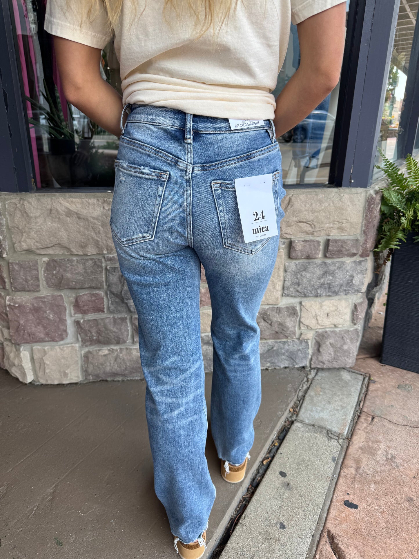 Camden Distressed Jeans