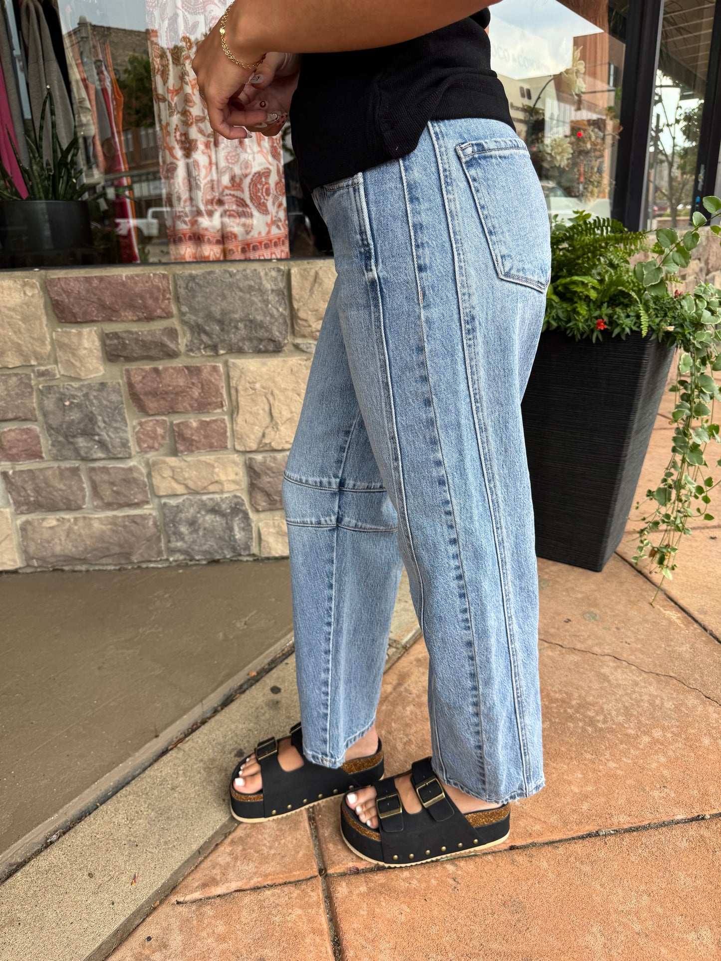 Remi Barrel Jeans