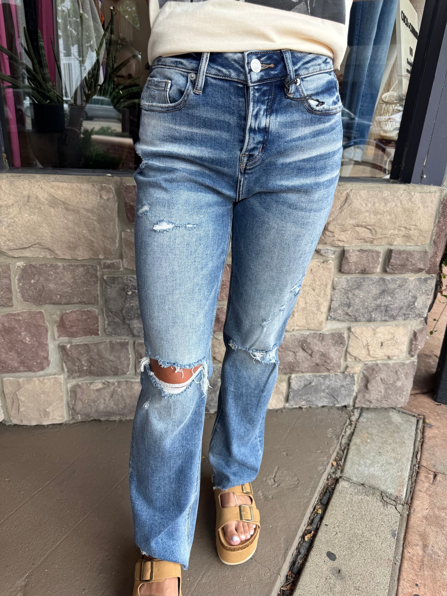 Camden Distressed Jeans