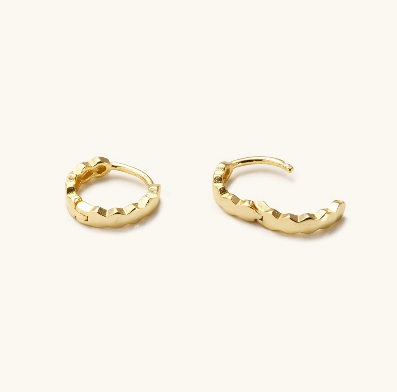 Leo Disk Huggies - Gold