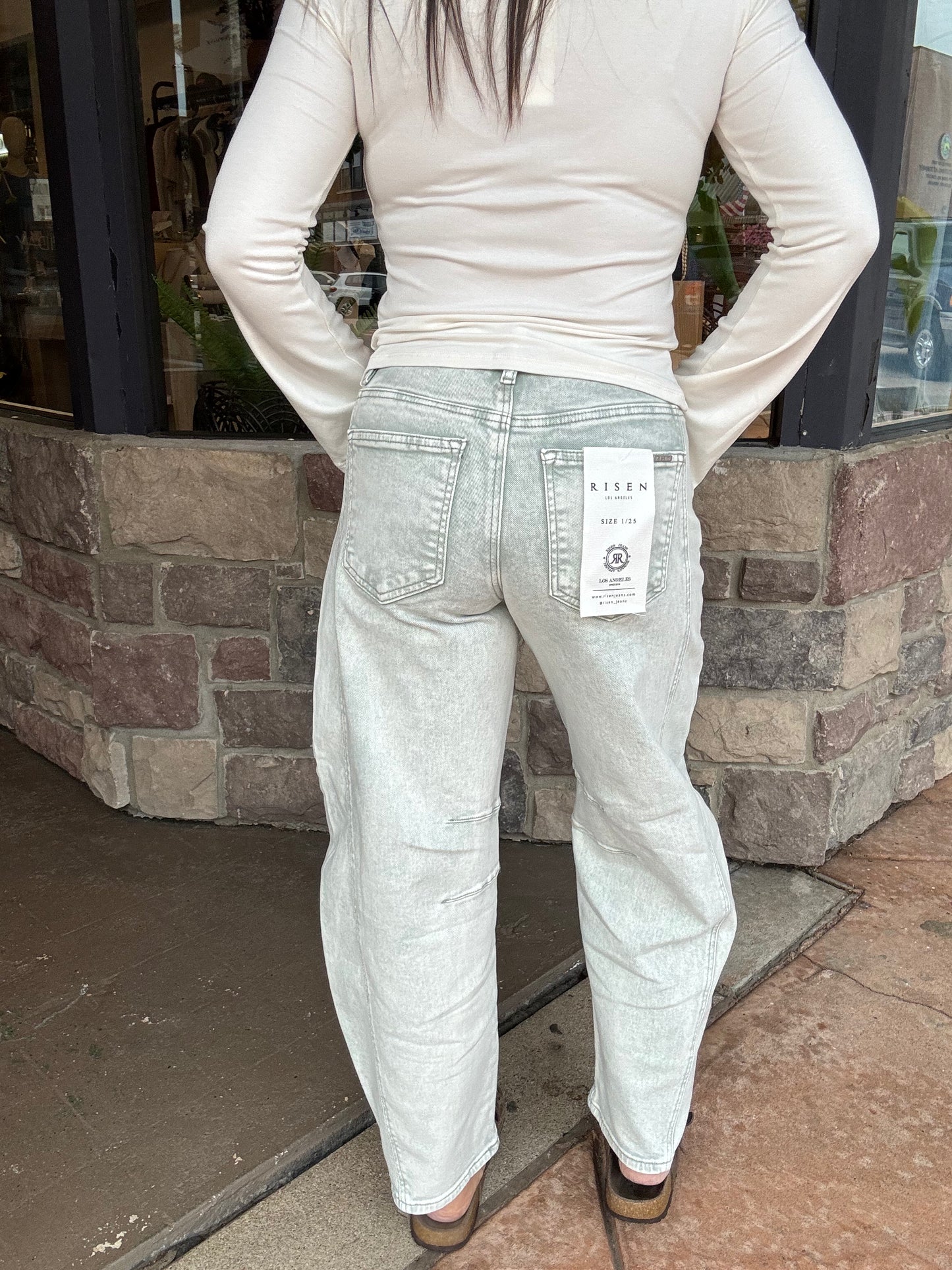 Lennon Barrel Jeans