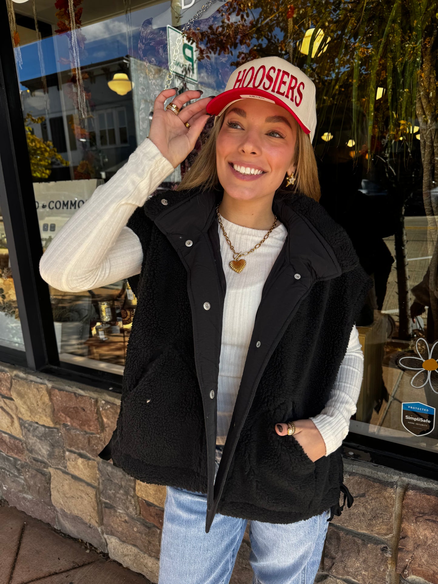 The Dakota Vest | Black