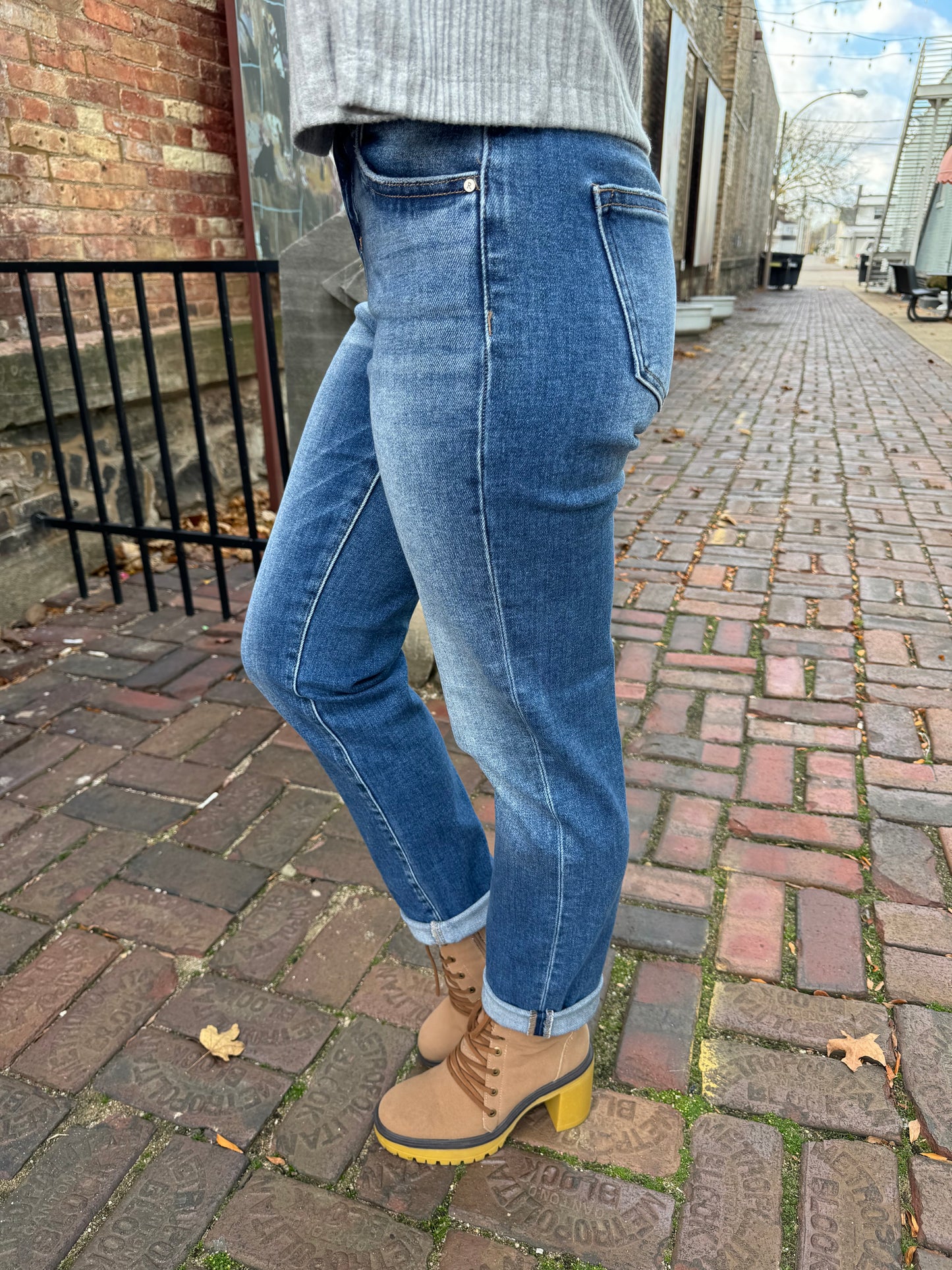 Stassi Relaxed Jeans