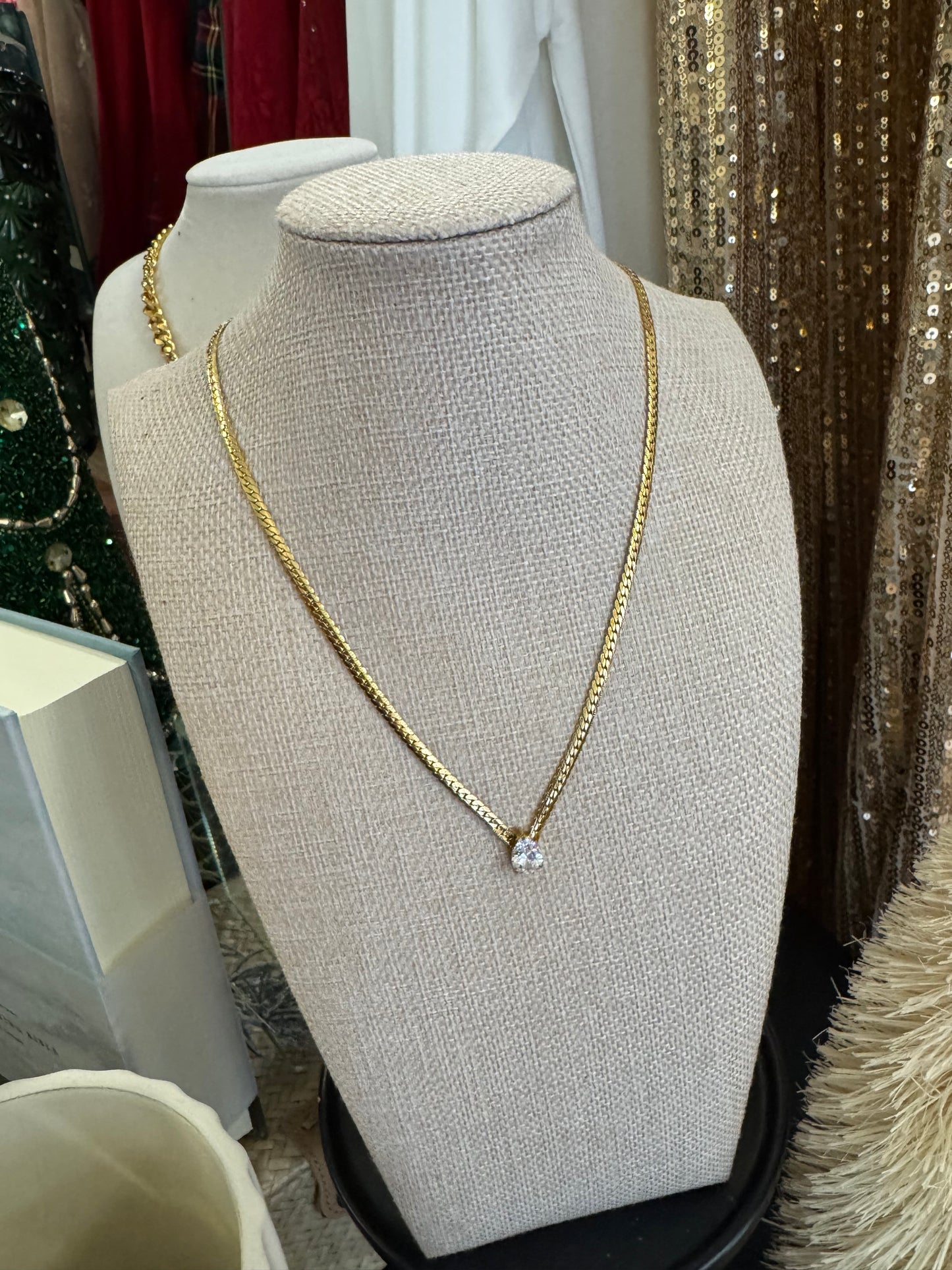 Elle Solitaire Necklace