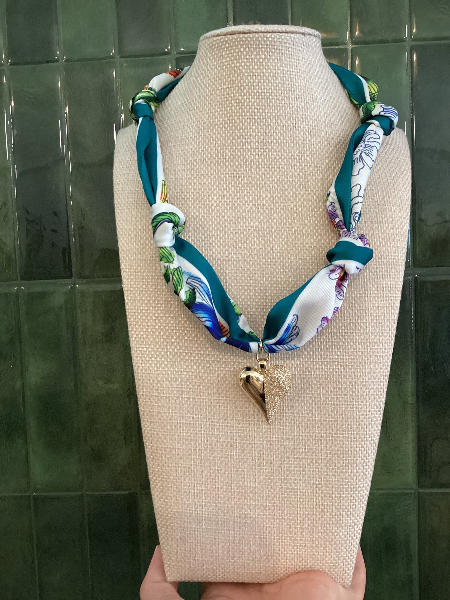 Lola Grace Banded Jewel
