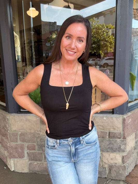 Saylor Square Neck Tank | Black
