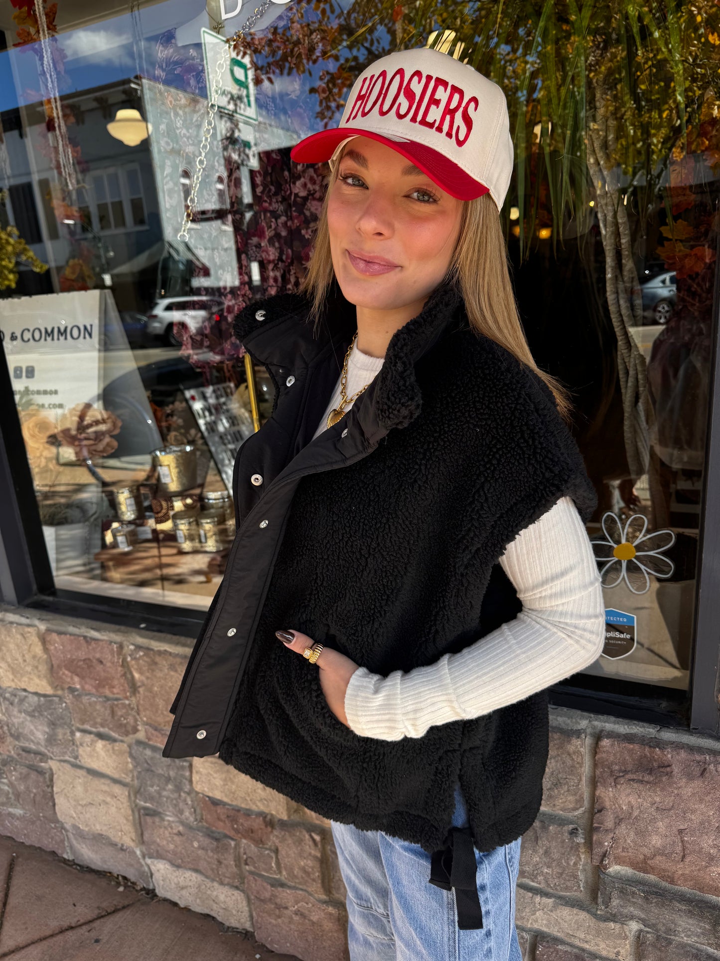 The Dakota Vest | Black