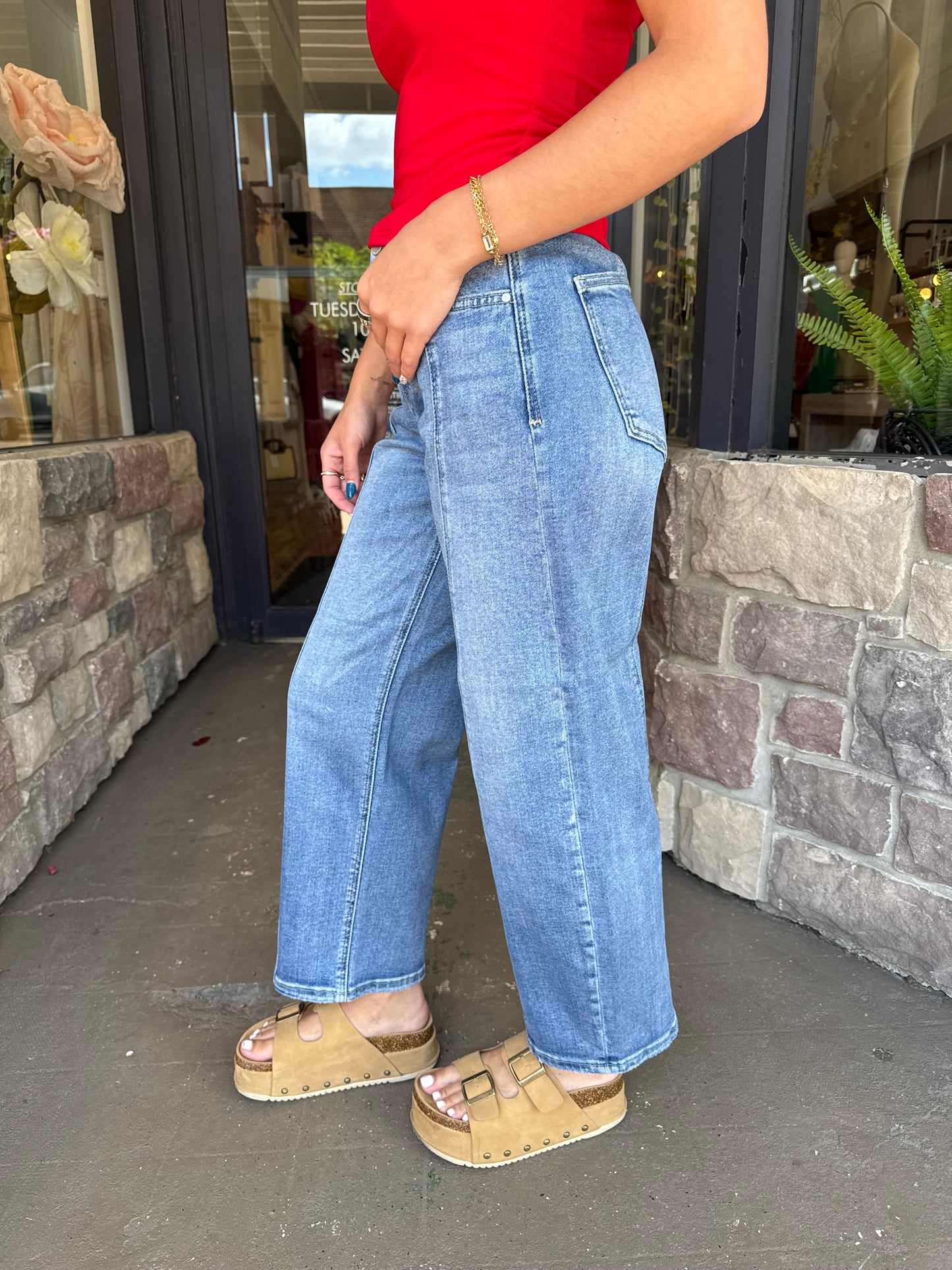 Sutton Seam Barrel Jeans