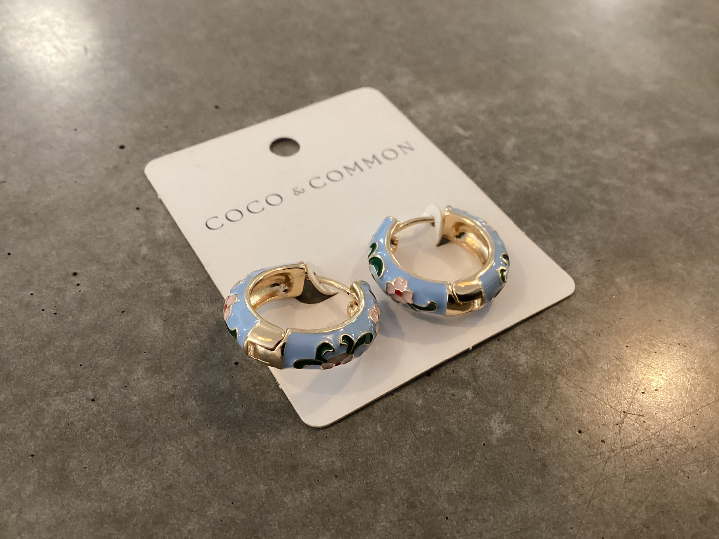 Vintage Floral Earrings- Blue