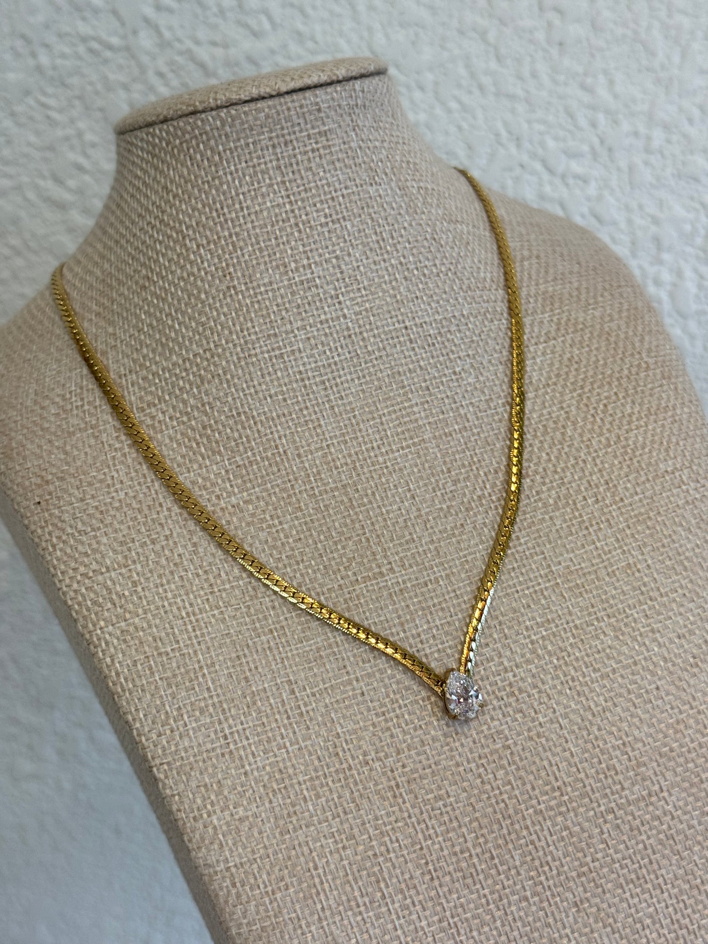 Elle Solitaire Necklace