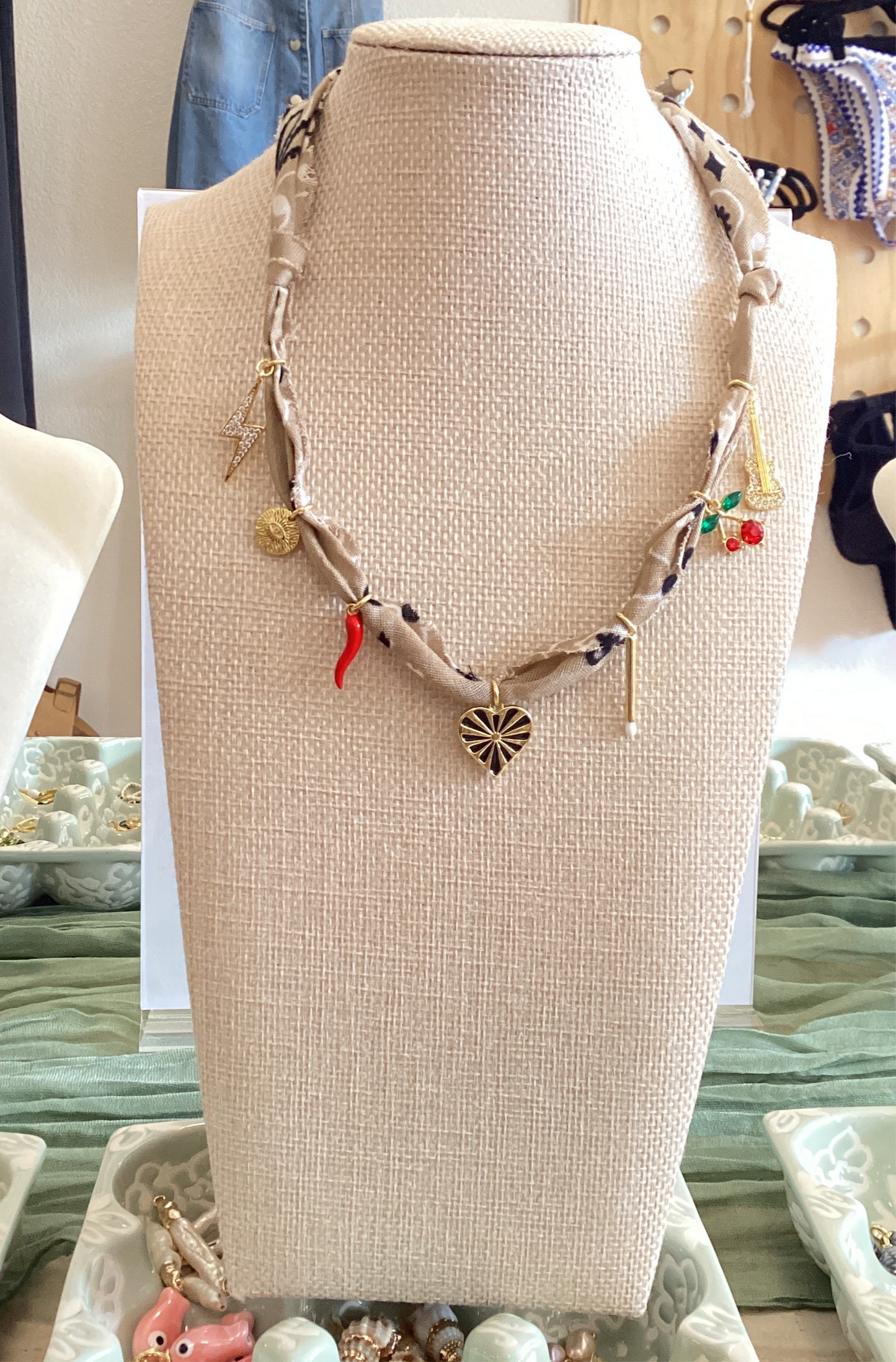 Mesa Banded Jewel