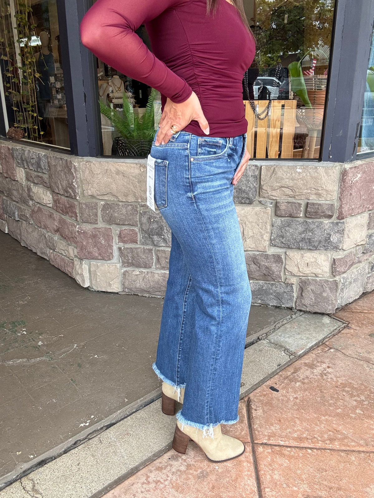 Sloane Frayed Jeans
