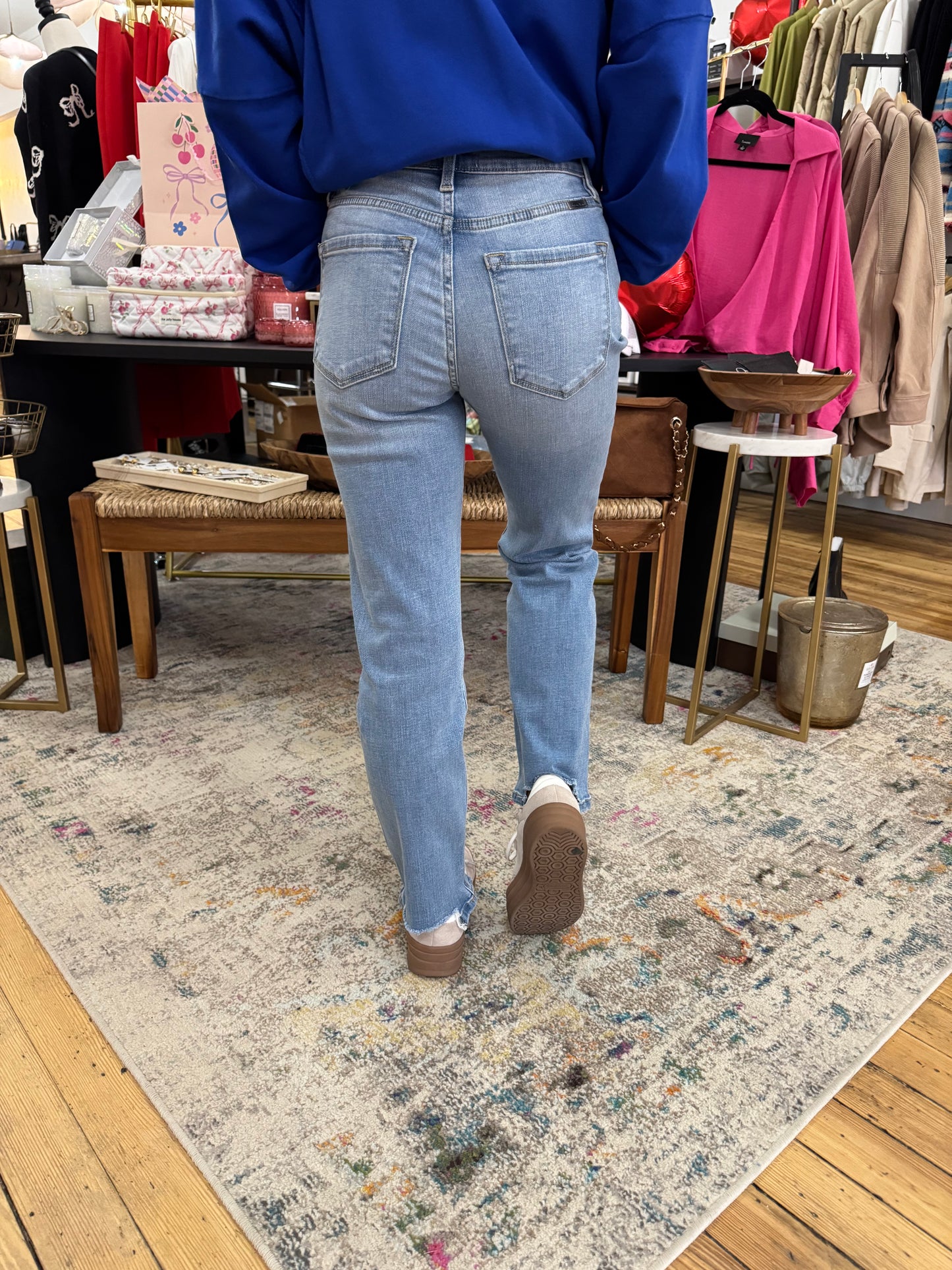 Jessie Straight Jeans