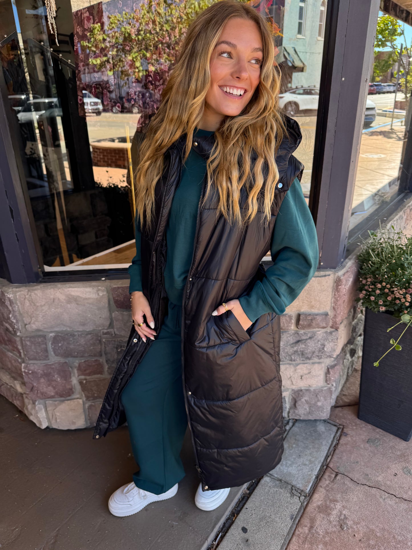 The Alpine Puffer Vest - Black