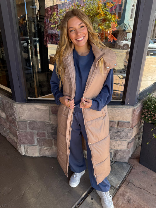 The Alpine Puffer Vest - Sand