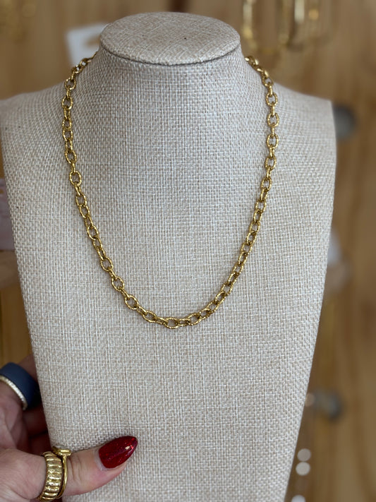 Golden Current Link Necklace