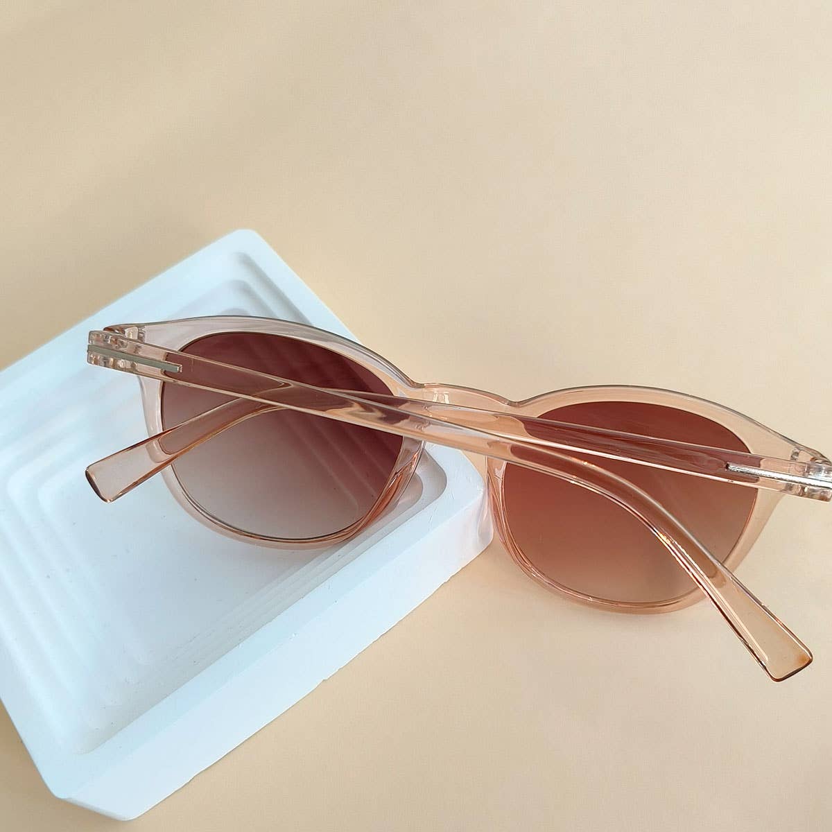 Retro Round Sunglasses | Brown