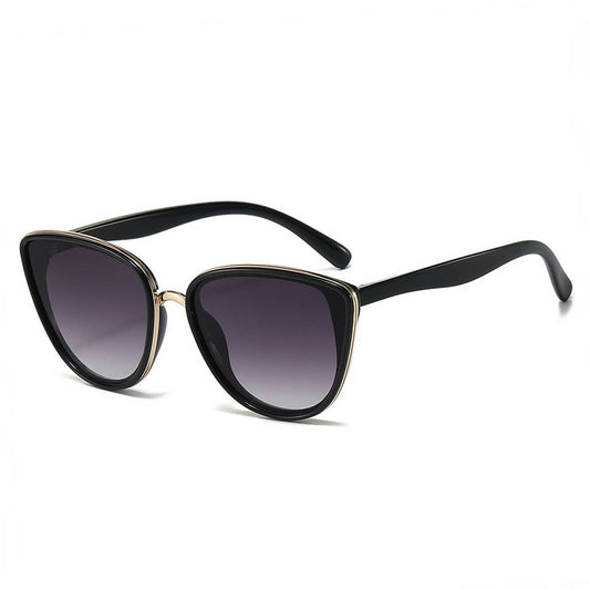 Retro Cat Eye Sunglasses | Black / Purple