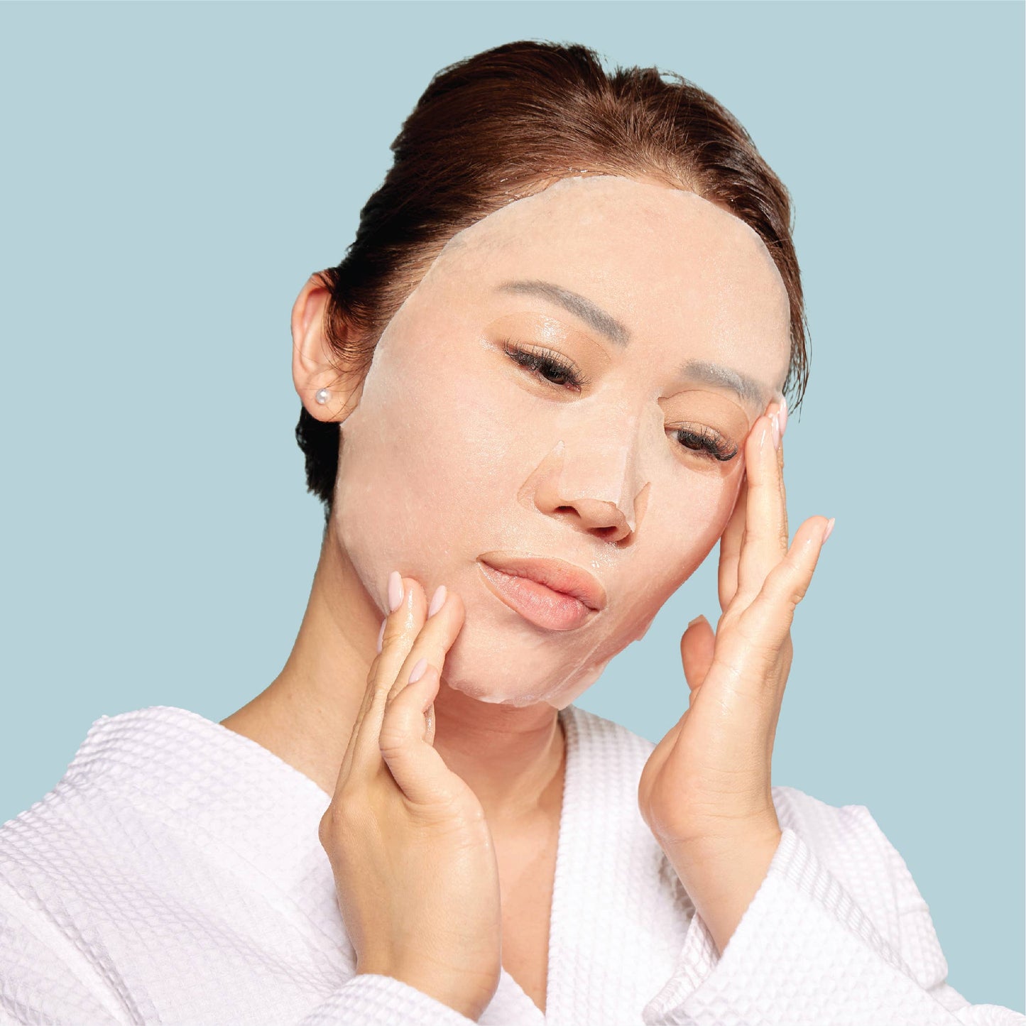 The Blue Dream Moisture Repair Raw Juice Mask: With Peg Hole